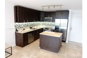 600 NE 36th St, Miami, FL 33137, Sold 10/27/21