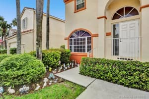 575 NW 158th Ln, Pembroke Pines, FL 33028, Sold 09/30/21