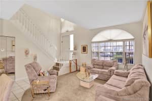 575 NW 158th Ln, Pembroke Pines, FL 33028, Sold 09/30/21