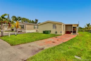 841 NW 217th Way, Pembroke Pines, FL 33029, Sold 09/29/21