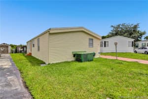 841 NW 217th Way, Pembroke Pines, FL 33029, Sold 09/29/21