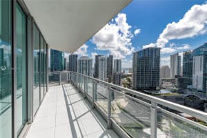 92 SW 3rd St, Miami, FL 33130, Sold 10/28/21
