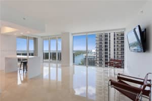 4775 Collins Ave, Miami Beach, FL 33140, Sold 04/25/22