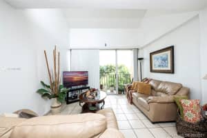 8841 W Flagler St, Miami, FL 33174, Sold 10/29/21