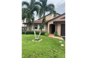 7863 NW 188th Ln, Hialeah, FL 33015, Sold 10/15/21