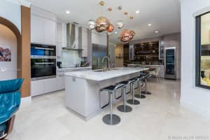 9042 NW 177th Terrace, Hialeah, FL 33018, Sold 11/08/21