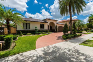9042 NW 177th Terrace, Hialeah, FL 33018, Sold 11/08/21