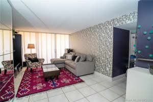 1450 Brickell Bay Dr, Miami, FL 33131, Sold 10/13/21