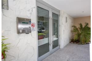 126 Golden Isles Dr #52a, Hallandale Beach, FL 33009, Sold 09/17/21