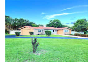 720 SW 44th Ave, Plantation, FL 33317, Sold 12/03/21
