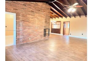 720 SW 44th Ave, Plantation, FL 33317, Sold 12/03/21
