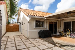 11273 SW 73rd Ln, Miami, FL 33173, Sold 11/15/21