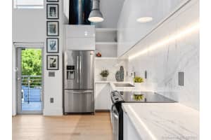 900 4th St, Miami Beach, FL 33139, Sold 10/15/21