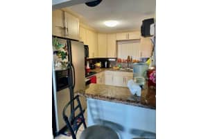 2735 W 52nd St, Hialeah, FL 33016, Sold 11/15/21