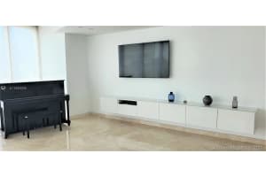 19955 NE 38th Ct, Aventura, FL 33180, Sold 12/27/21