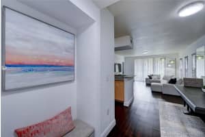 2532 Centergate Dr, Miramar, FL 33025, Sold 09/30/21