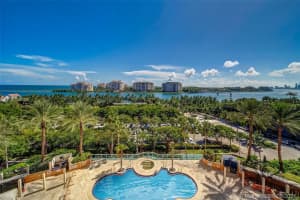 300 South Pointe Dr, Miami Beach, FL 33139, Sold 05/06/22