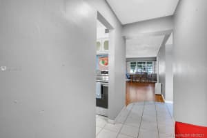 1550 NE 191st St, Miami, FL 33179, Sold 11/01/21