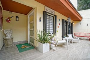 7628 SW 105th Pl, Miami, FL 33173, Sold 09/21/21
