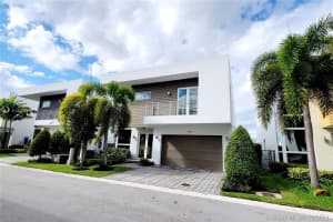 9769 NW 75th Terrace, Doral, FL 33178, Sold 12/17/21