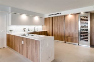 3 Grove Isle Dr C504, Miami, FL 33133, Sold 10/15/21