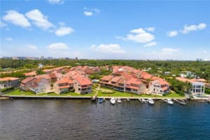 2000 S Bayshore Dr, Miami, FL 33133, Sold 01/31/22