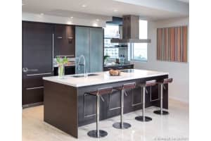 1445 16th St, Miami Beach, FL 33139, Sold 04/07/22