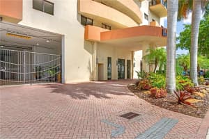 2301 SW 27th Ave, Miami, FL 33145, Sold 10/28/21