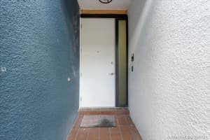 16429 Fox Den Ct, Miami Lakes, FL 33014, Sold 09/14/21