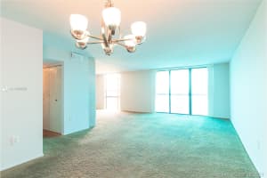 2500 NE 135th St B406, North Miami, FL 33181, Sold 09/27/21