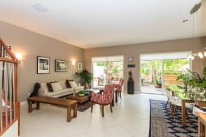 824 Spinnaker Dr E, Hollywood, FL 33019, Sold 10/19/21