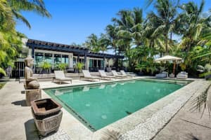 970 S Shore Dr, Miami Beach, FL 33141, Sold 05/11/22