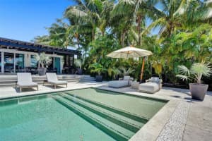 970 S Shore Dr, Miami Beach, FL 33141, Sold 05/11/22