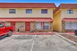 6545 SW 41st Pl, Davie, FL 33314, Sold 12/21/21