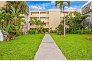 940 NE 199th St #4k, Miami, FL 33179, Sold 09/24/21
