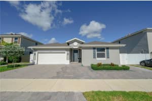 27544 SW 133rd Path, Naranja, FL 33032, Sold 02/25/22
