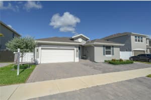 27544 SW 133rd Path, Naranja, FL 33032, Sold 02/25/22