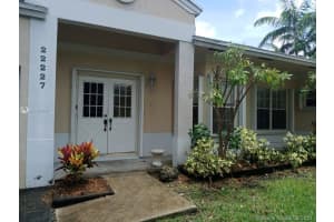 22227 SW 99th Ct, Cutler Bay, FL 33190, Sold 09/29/21