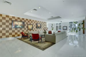 1800 N Bayshore Dr, Miami, FL 33132, Sold 09/17/21