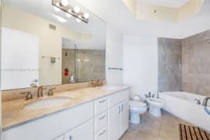 6365 Collins Ave #500, Miami Beach, FL 33141, Sold 12/29/21