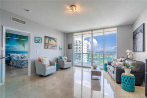 7900 Harbor Island Dr, North Bay Village, FL 33141, Sold 10/29/21