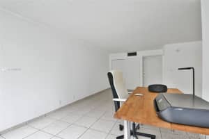 17021 N Bay Rd, Sunny Isles Beach, FL 33160, Sold 12/08/21
