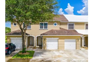 203 SW 120th Ave, Pembroke Pines, FL 33025, Sold 09/15/21