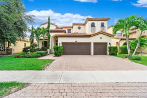 3558 NW 87th Ave, Hollywood, FL 33024, Sold 11/18/21