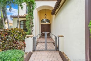 3558 NW 87th Ave, Hollywood, FL 33024, Sold 11/18/21