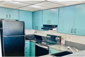 8400 SW 154th Cir Ct, Miami, FL 33193, Sold 11/01/21