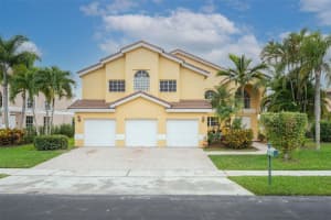 19910 NW 9th Dr, Pembroke Pines, FL 33029, Sold 03/14/22