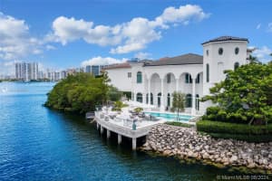 3911 Island Estates Dr, Miami, FL 33160, Sold 10/18/21