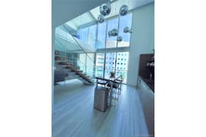 350 S Miami Ave, Miami, FL 33130, Sold 01/03/22