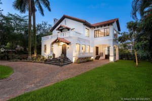 155 Cocoplum Rd, Coral Gables, FL 33143, Sold 04/11/22